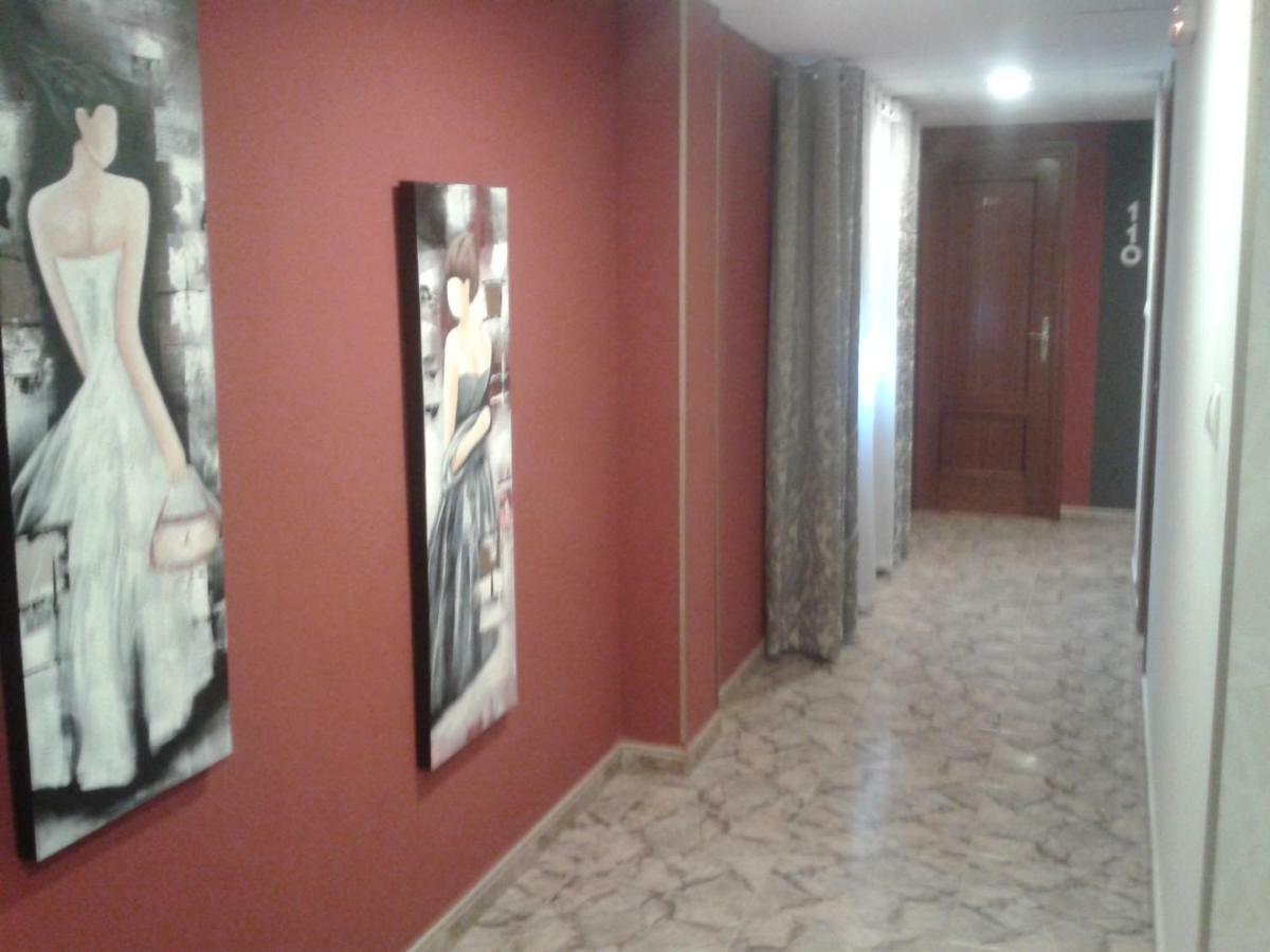 Hostal Texas 2 Fuentes de Ebro Exterior foto